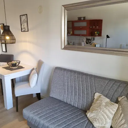Maestral 2 Apartment
